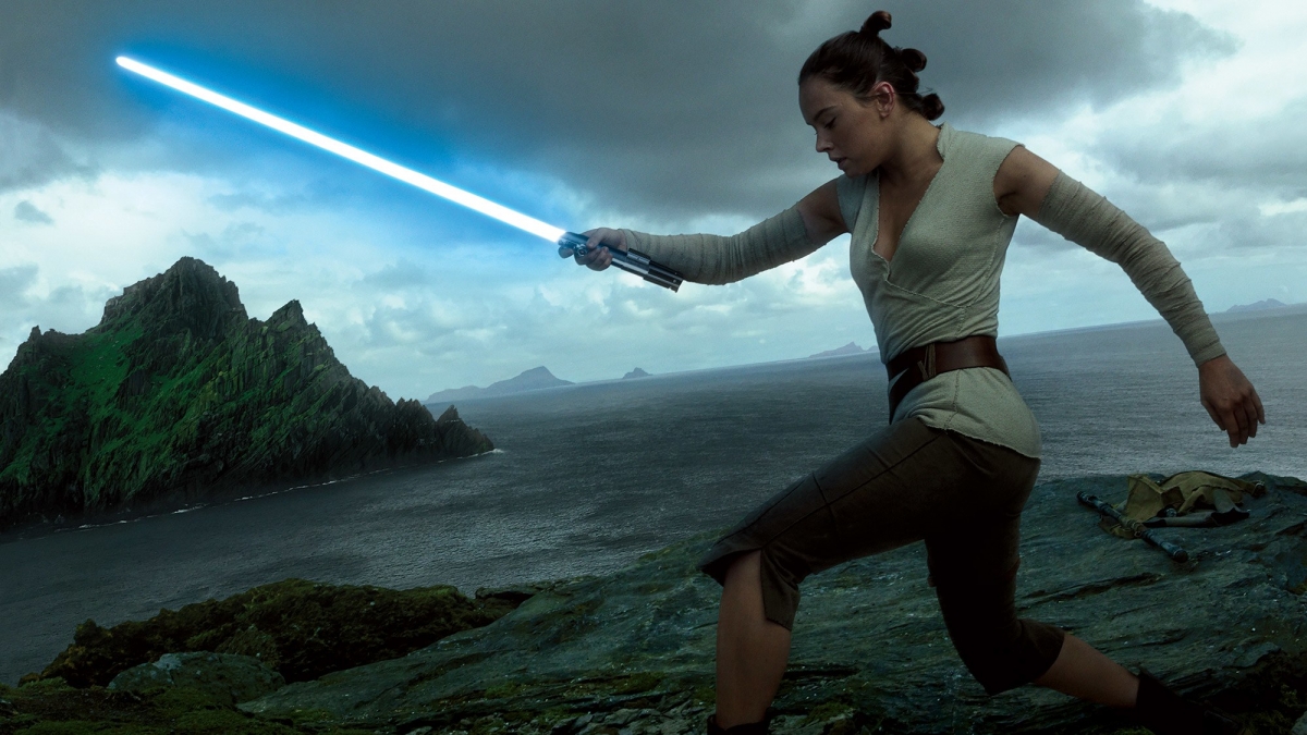t-reys-lightsaber-extra from inverse.com via Walt Disney Studios Motion Pictures, Lucasfilm Animation (http://media.vanityfair.com/photos/5925ab0c7b959f02077a7479/16:9/pass/t-reys-lightsaber-extra.jpg?mbid=social_retweet), cc (https://creativecommons.org/licenses/by/2.0/) Negative reactions to Rey in Star Wars: The Force Awakens may be motivated by sexism.
